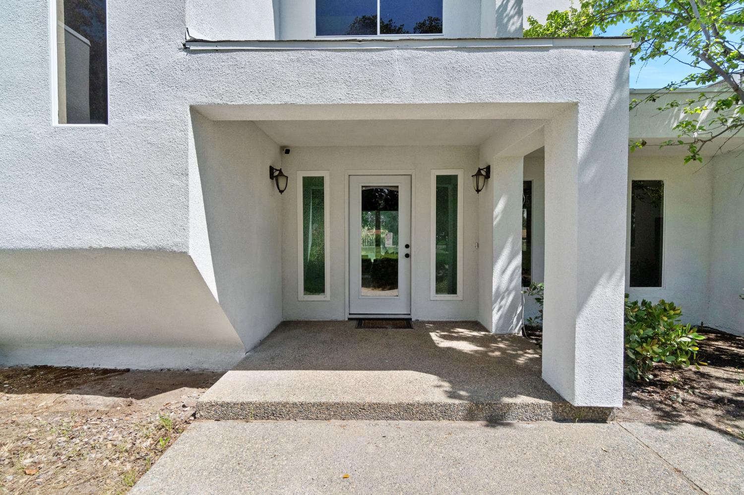 8356 Chamise, Clovis, CA 93619