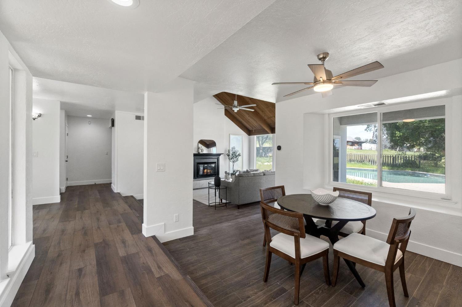 8356 Chamise, Clovis, CA 93619