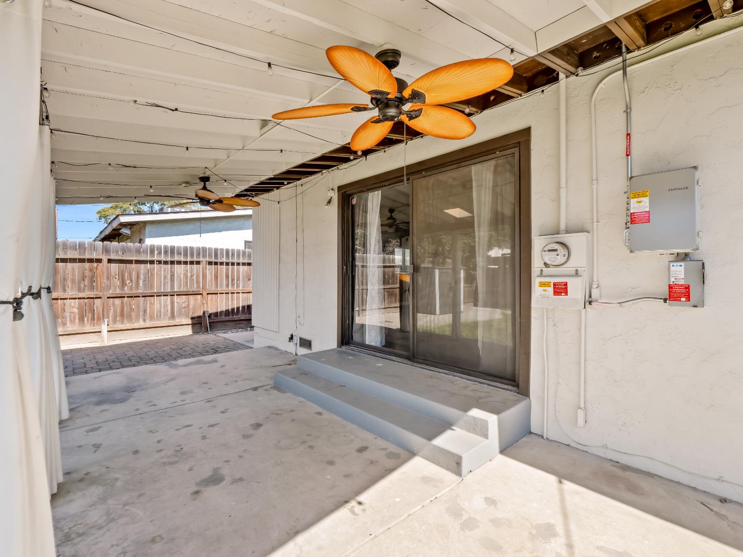 1416 Cherry Ln, Clovis, CA 93612