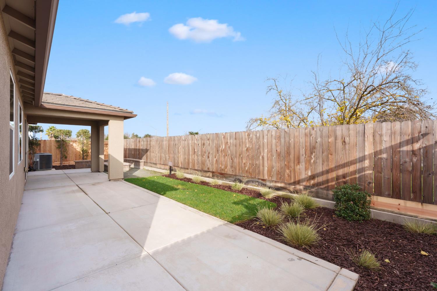 3215 Lourdes Ave, Clovis, CA 93619