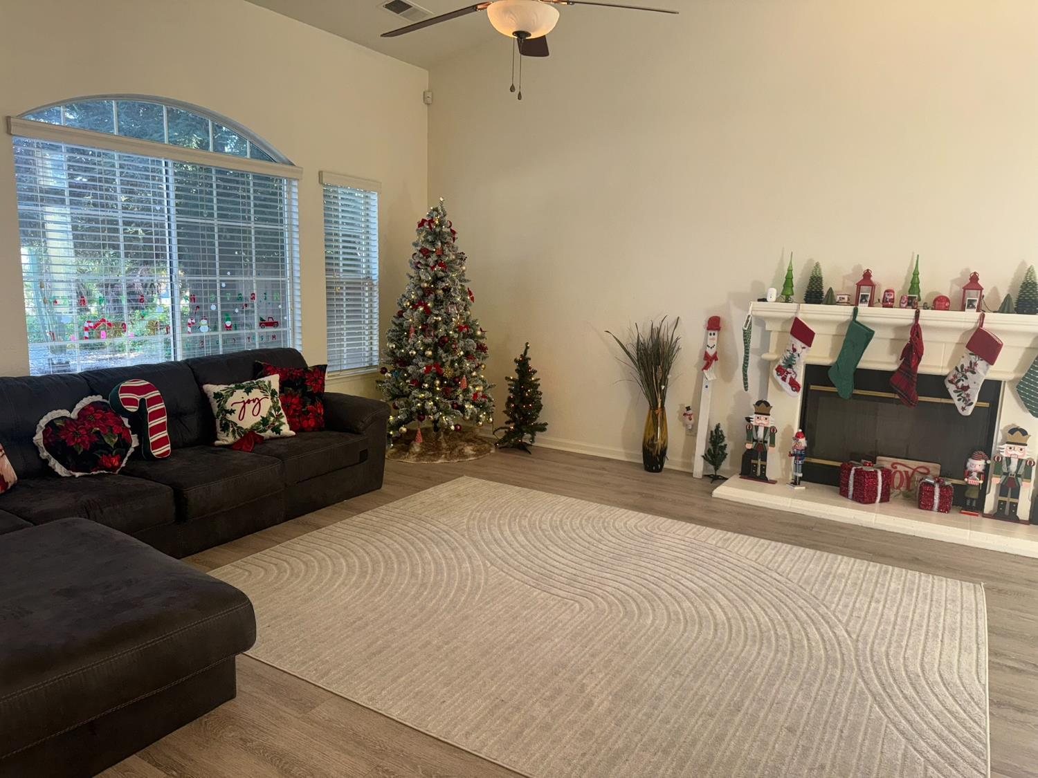 62 N Helm Ave, Clovis, CA 93612