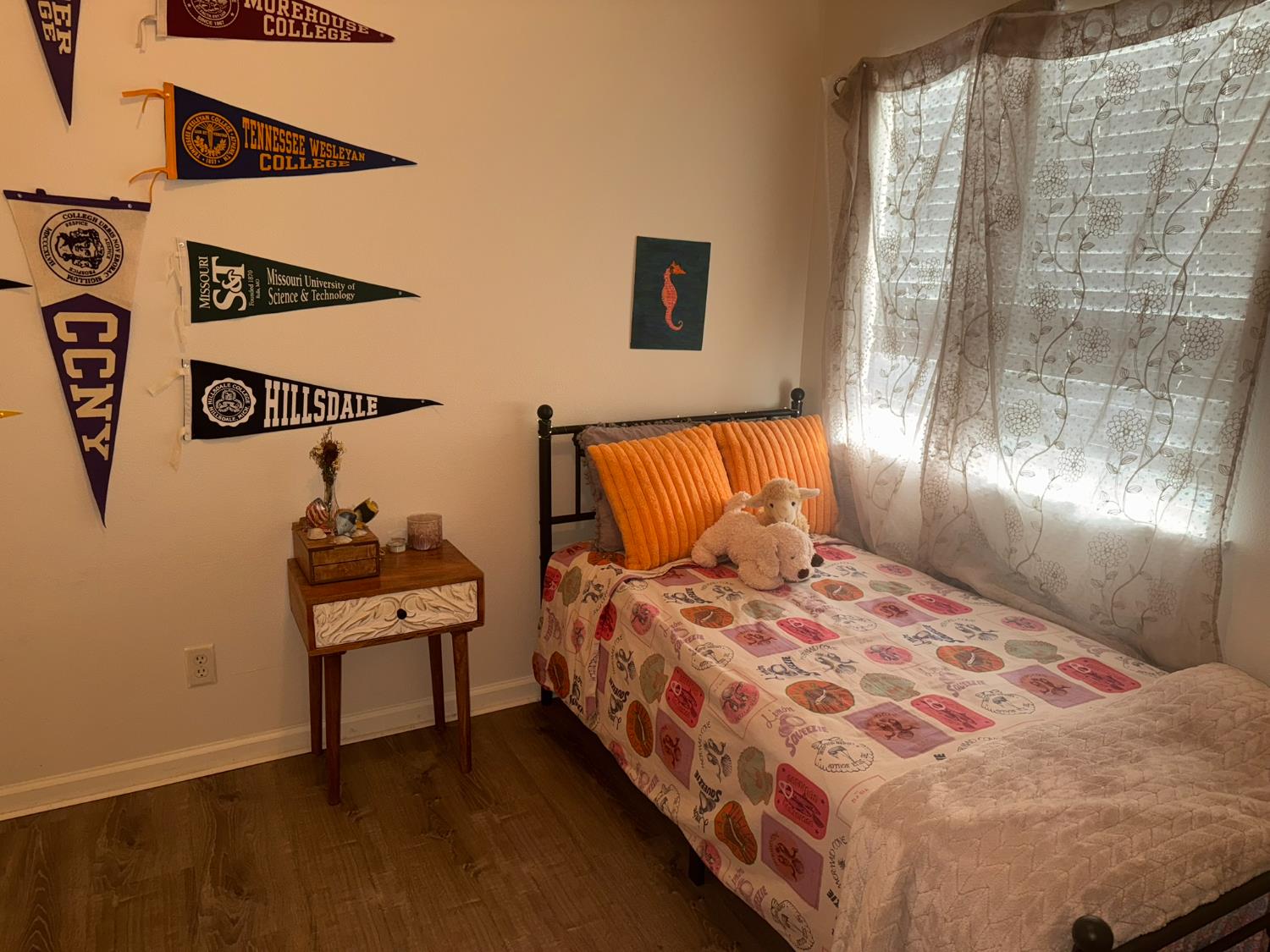 62 N Helm Ave, Clovis, CA 93612