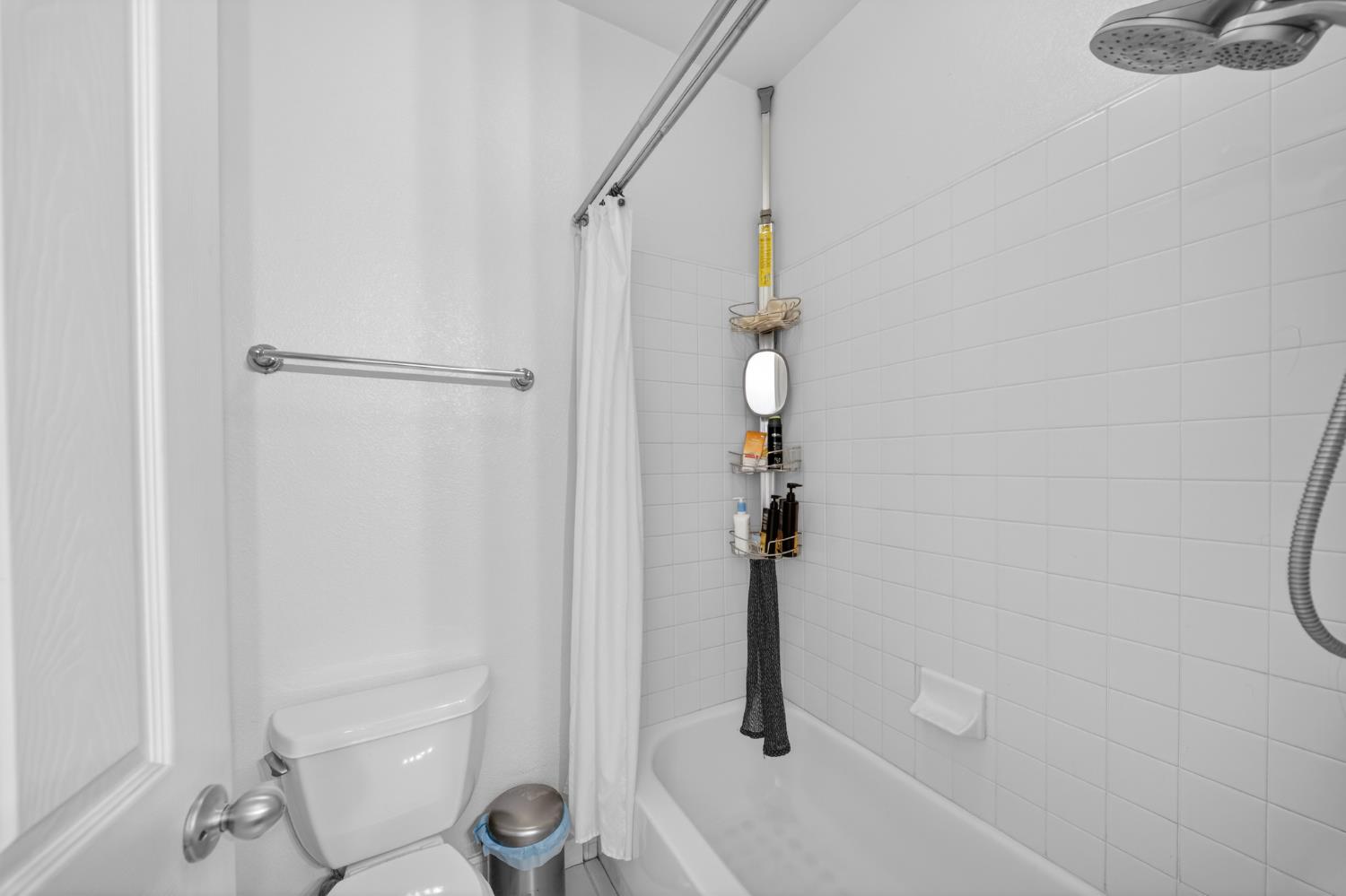 2662 Whitmore Ave, Clovis, CA 93619