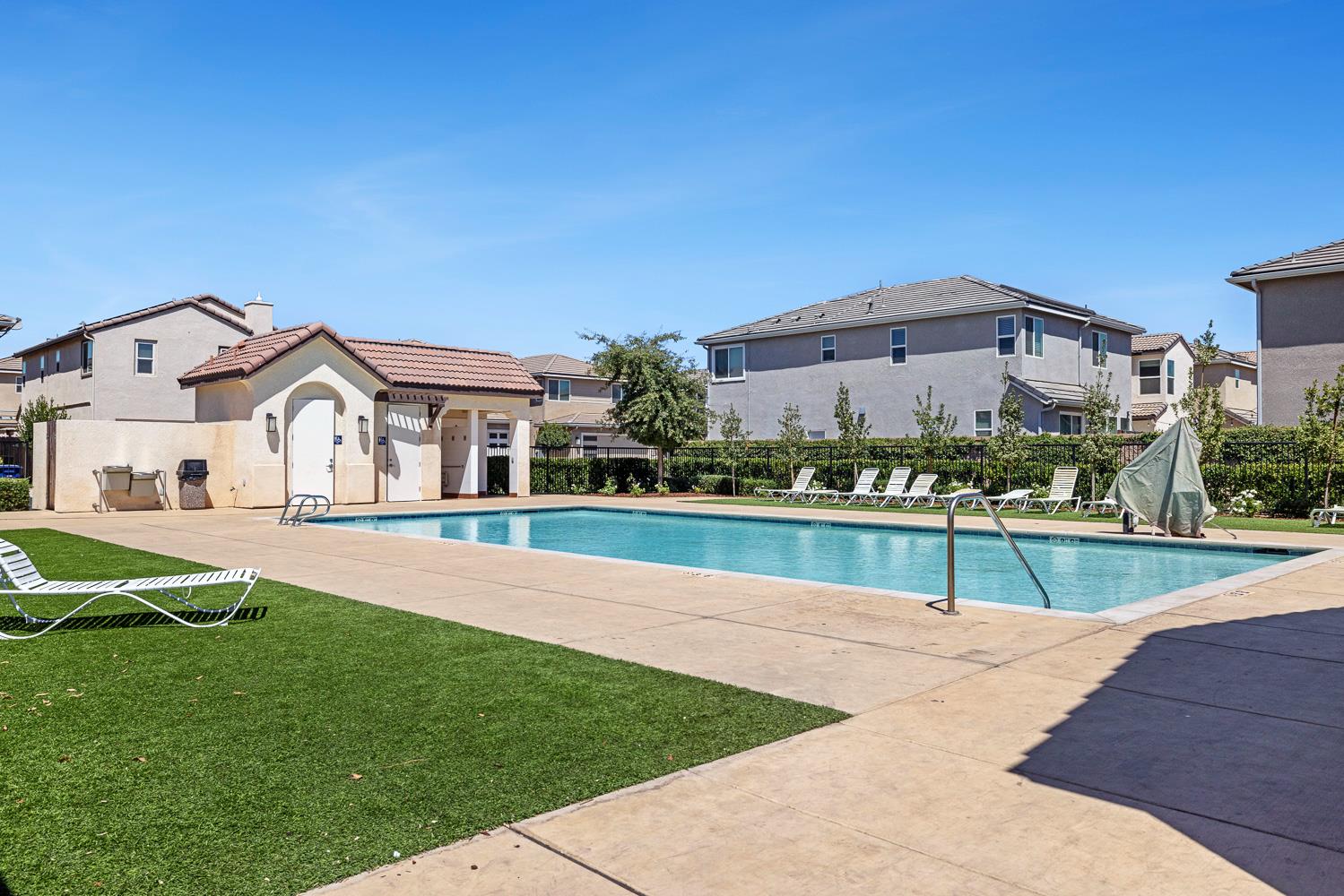 3780 Highclere Way, Clovis, CA 93619