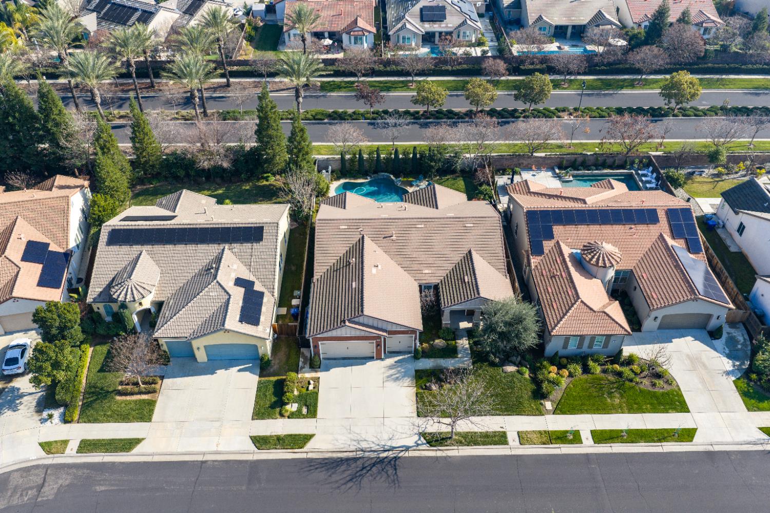 1979 N Nicolette Ave, Clovis, CA 93619