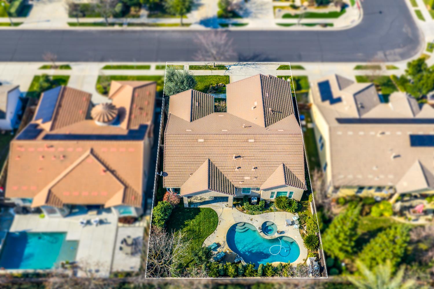 1979 N Nicolette Ave, Clovis, CA 93619