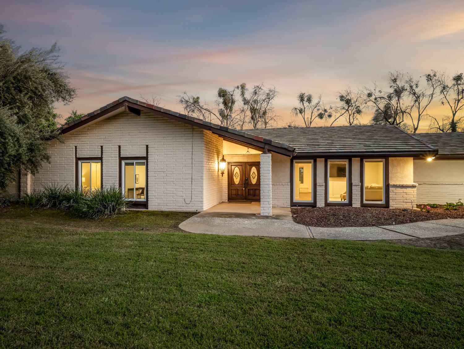 9321 E Bullard Ave, Clovis, CA 93619