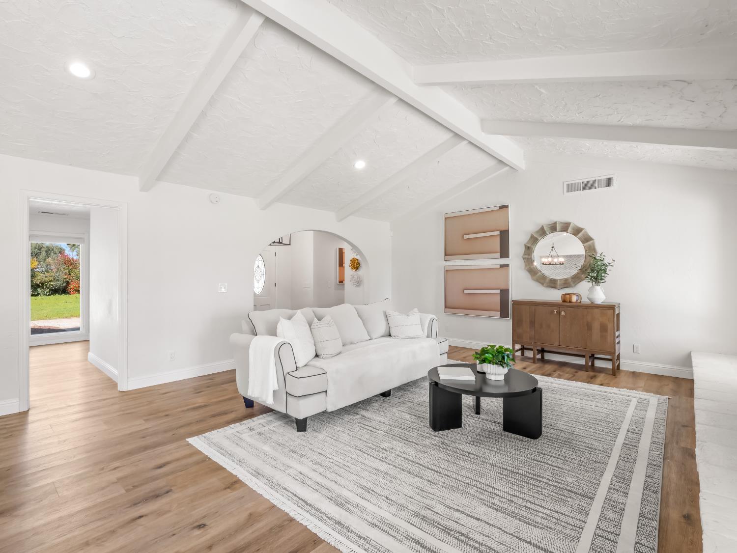 9321 E Bullard Ave, Clovis, CA 93619