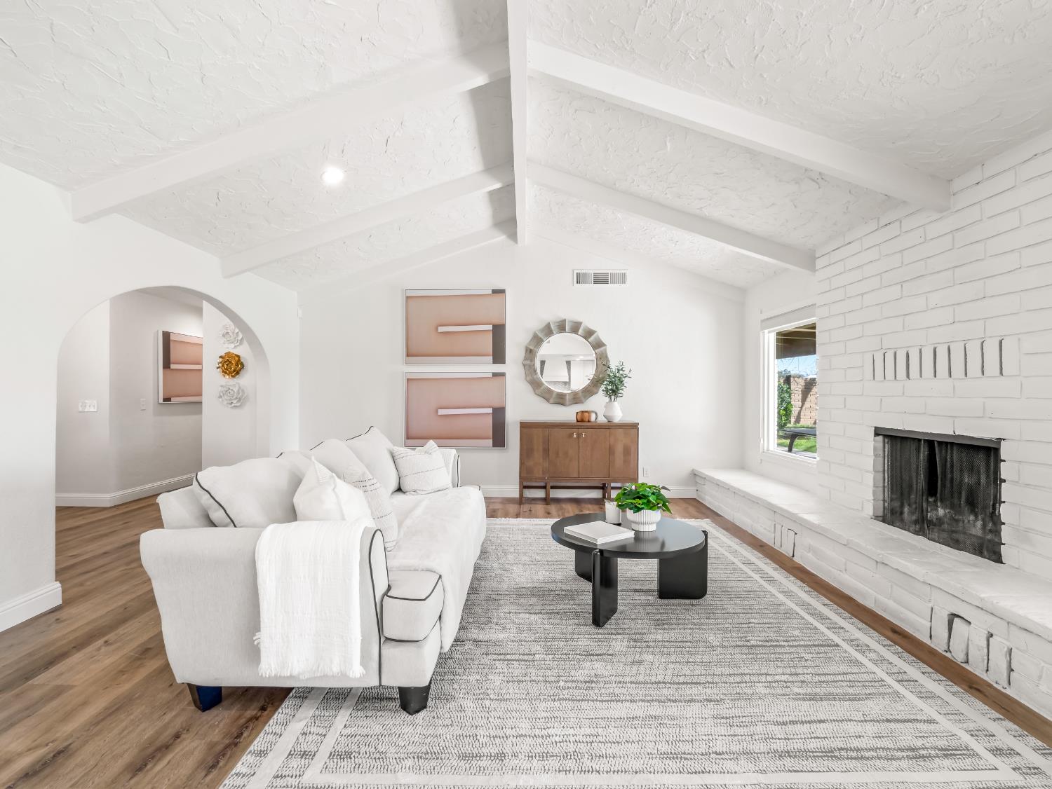 9321 E Bullard Ave, Clovis, CA 93619