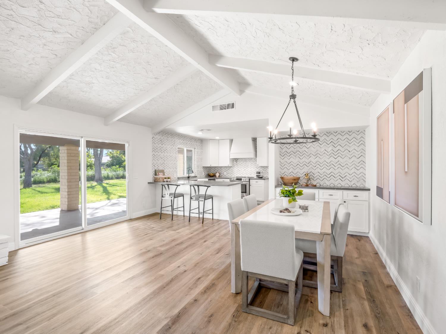 9321 E Bullard Ave, Clovis, CA 93619