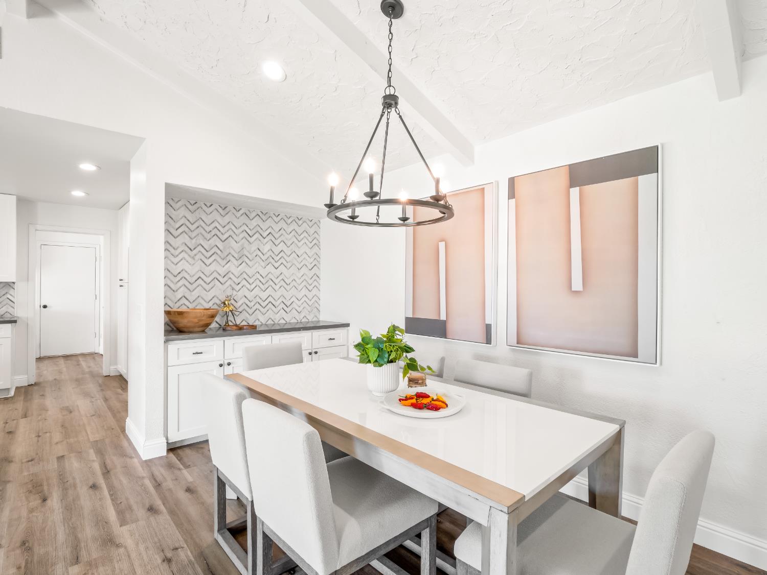 9321 E Bullard Ave, Clovis, CA 93619