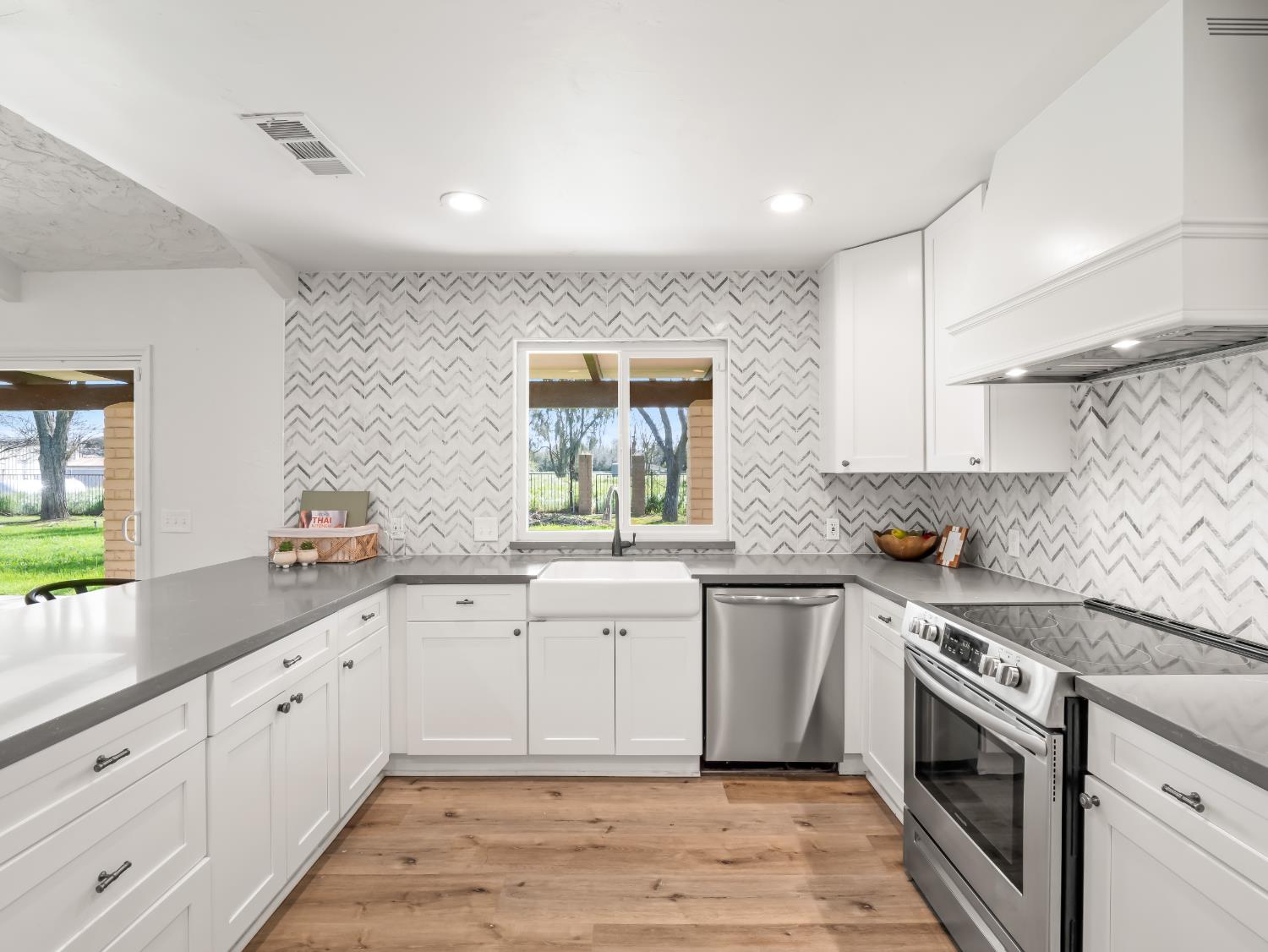 9321 E Bullard Ave, Clovis, CA 93619