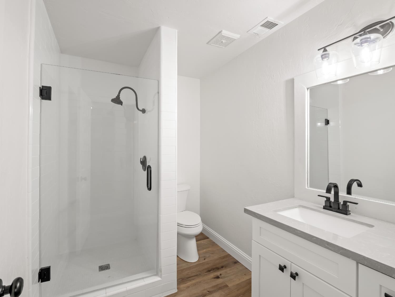 9321 E Bullard Ave, Clovis, CA 93619