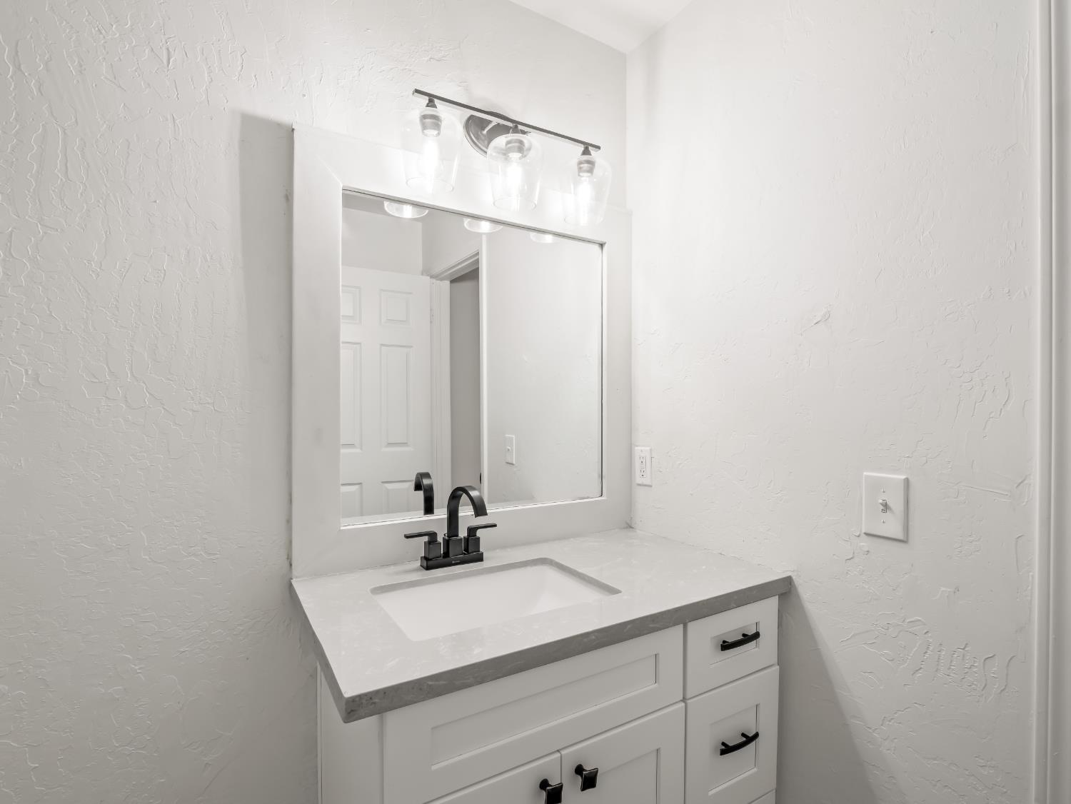 9321 E Bullard Ave, Clovis, CA 93619