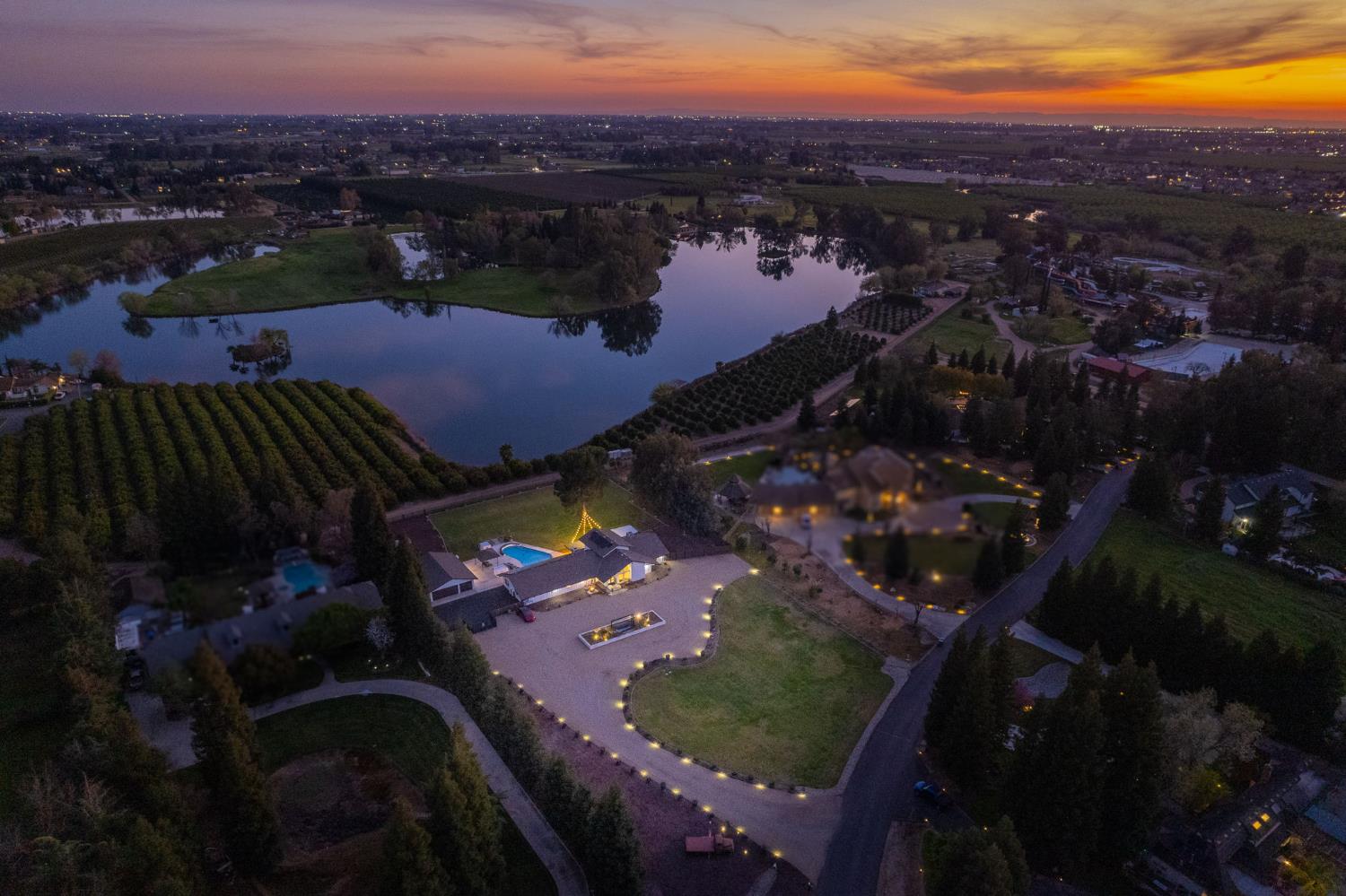 11735 E Santa Ana Ave, Clovis, CA 93619