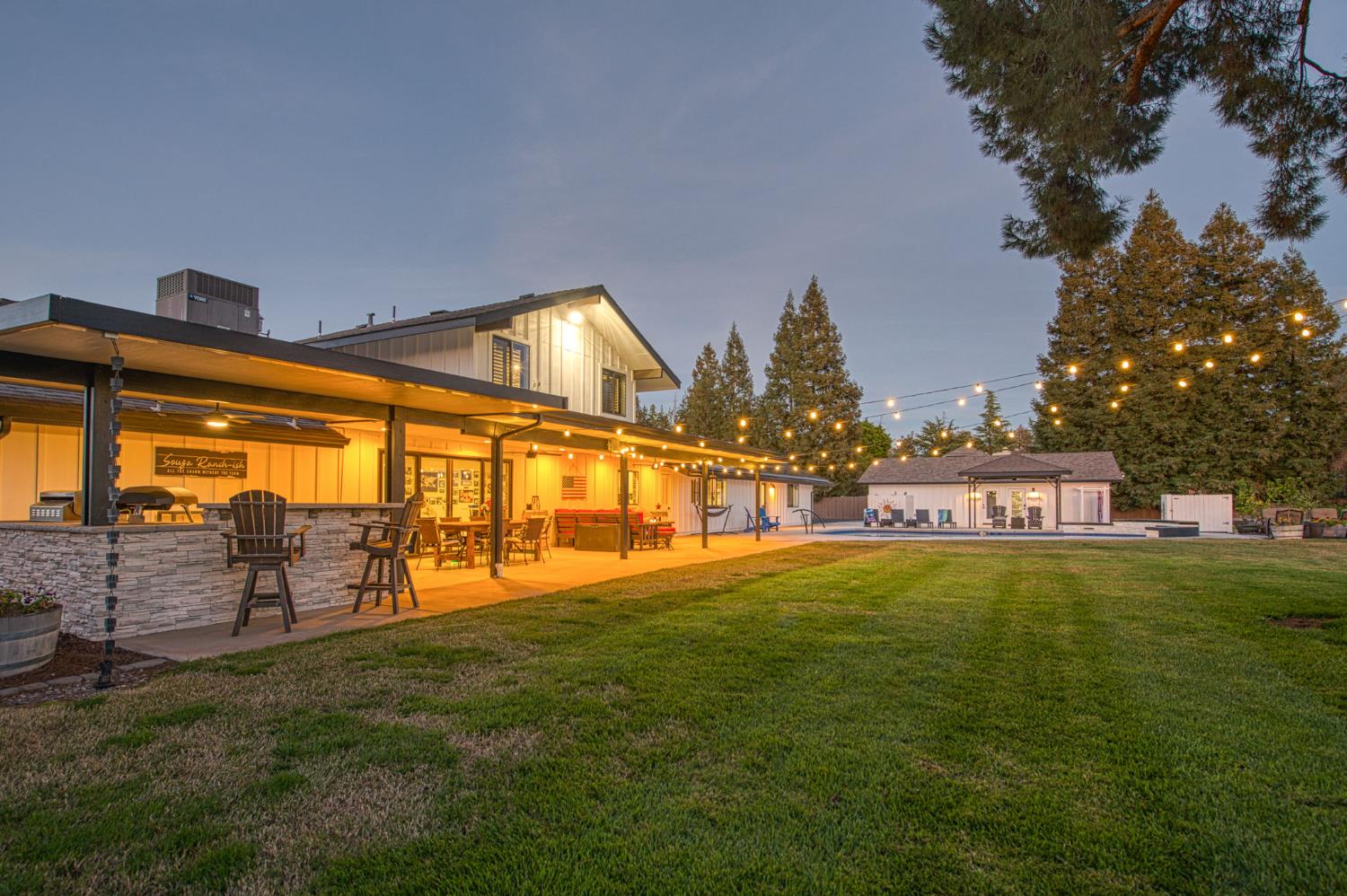 11735 E Santa Ana Ave, Clovis, CA 93619