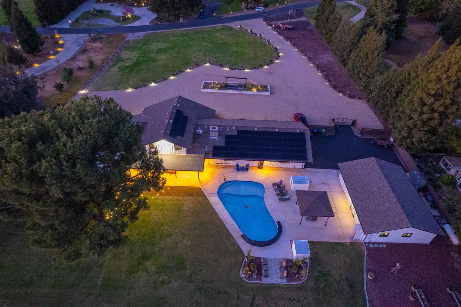 11735 E Santa Ana Ave, Clovis, CA 93619