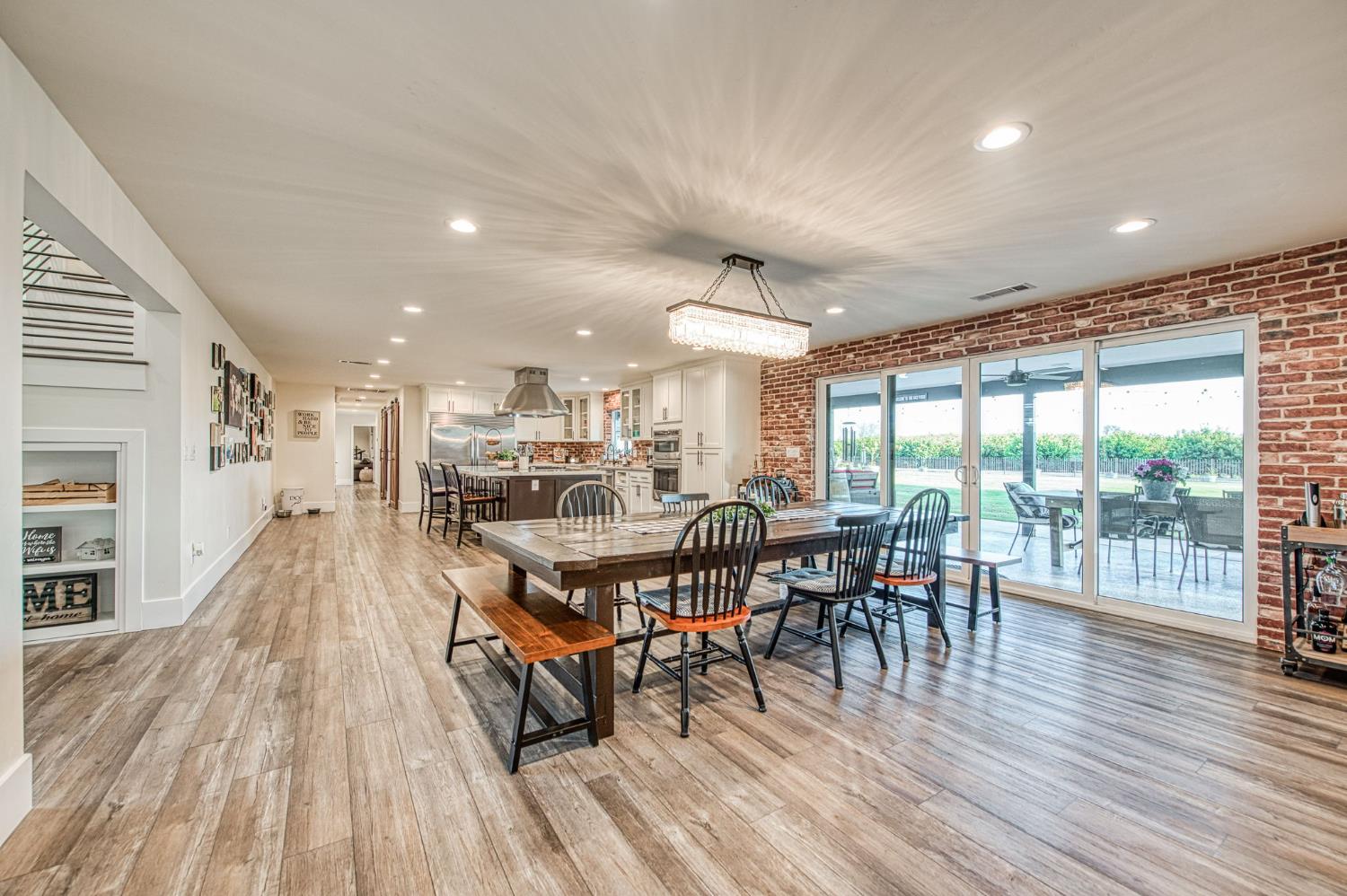 11735 E Santa Ana Ave, Clovis, CA 93619