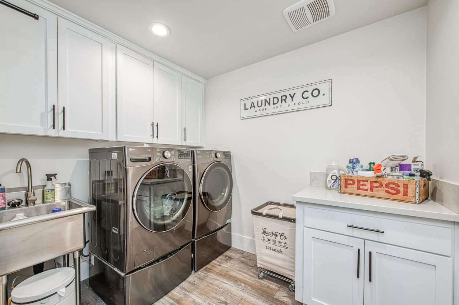 11735 E Santa Ana Ave, Clovis, CA 93619