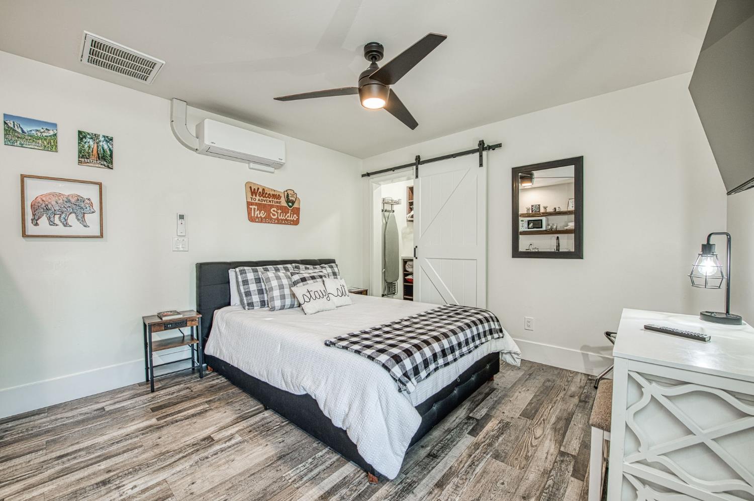 11735 E Santa Ana Ave, Clovis, CA 93619