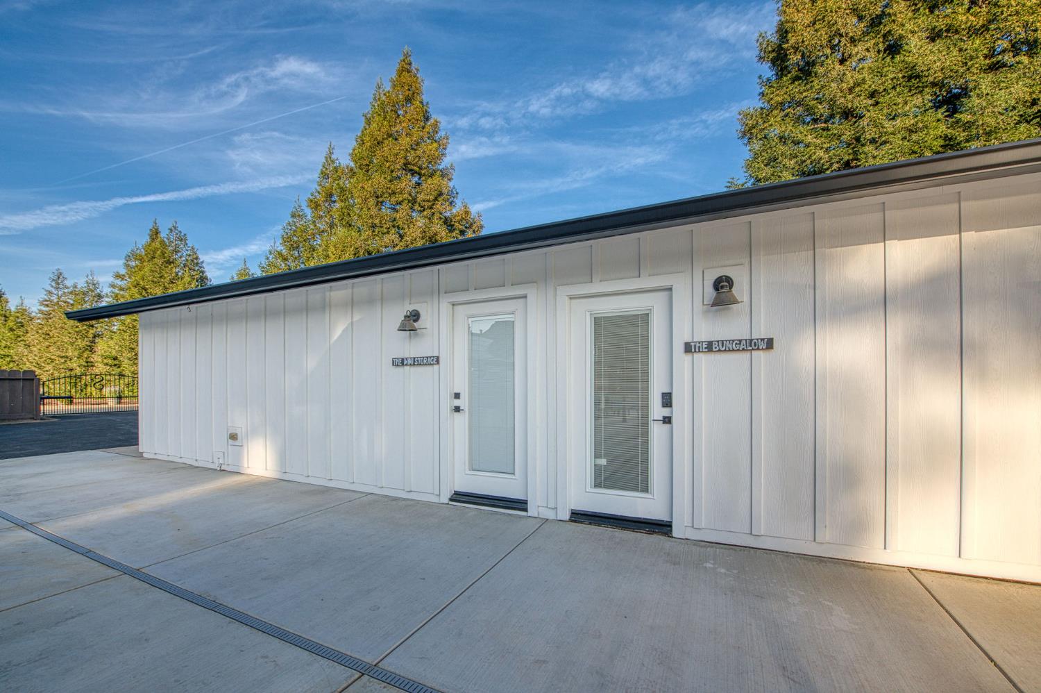 11735 E Santa Ana Ave, Clovis, CA 93619