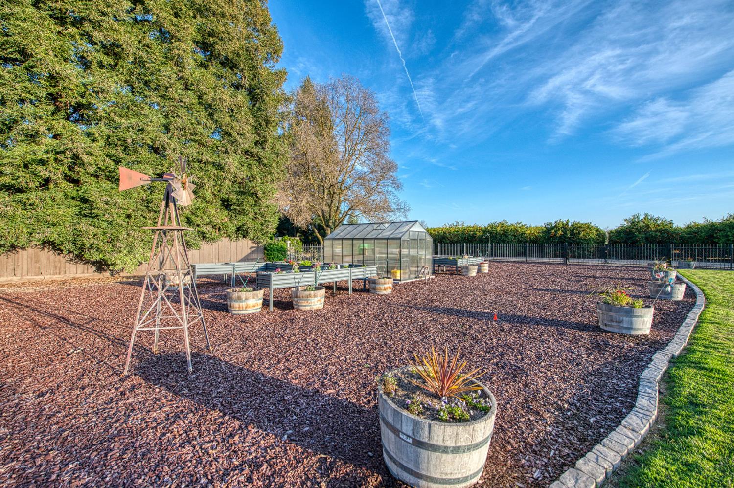 11735 E Santa Ana Ave, Clovis, CA 93619