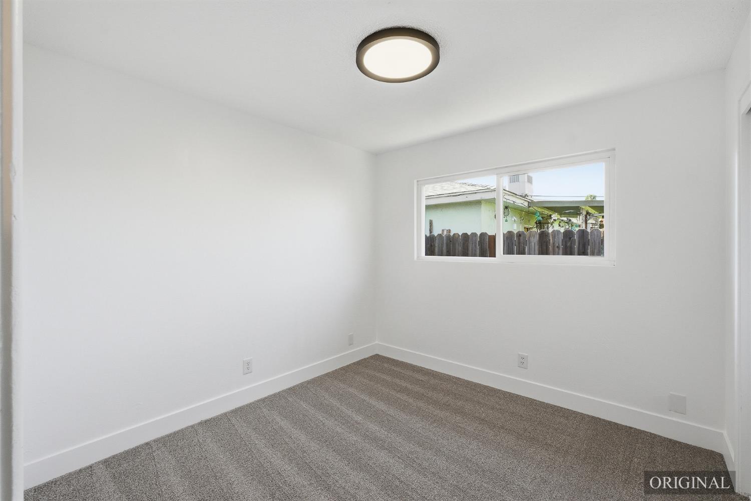 821 W Fairmont Ave, Clovis, CA 93612