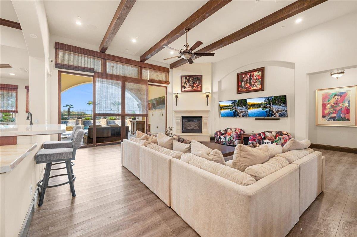 12392 N Via Tuscania Ave, Clovis, CA 93619