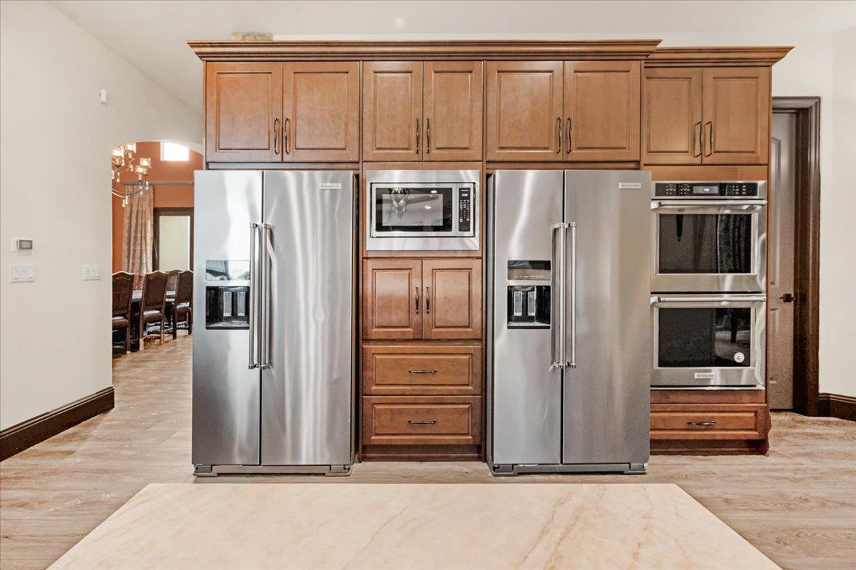 12392 N Via Tuscania Ave, Clovis, CA 93619