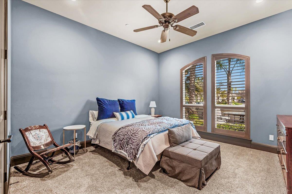 12392 N Via Tuscania Ave, Clovis, CA 93619