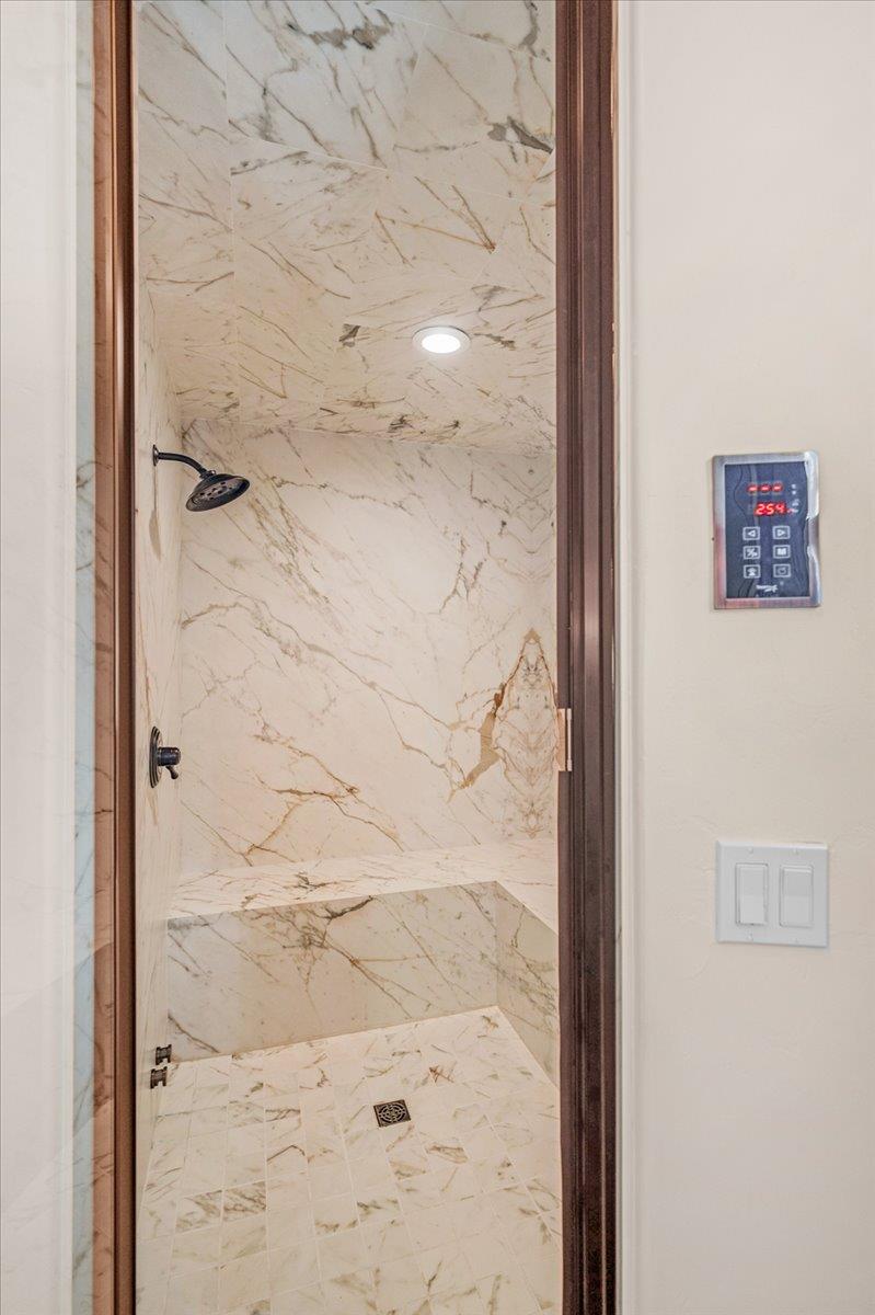 12392 N Via Tuscania Ave, Clovis, CA 93619