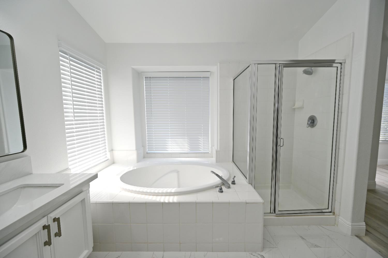 878 N Ash Ave, Clovis, CA 93611