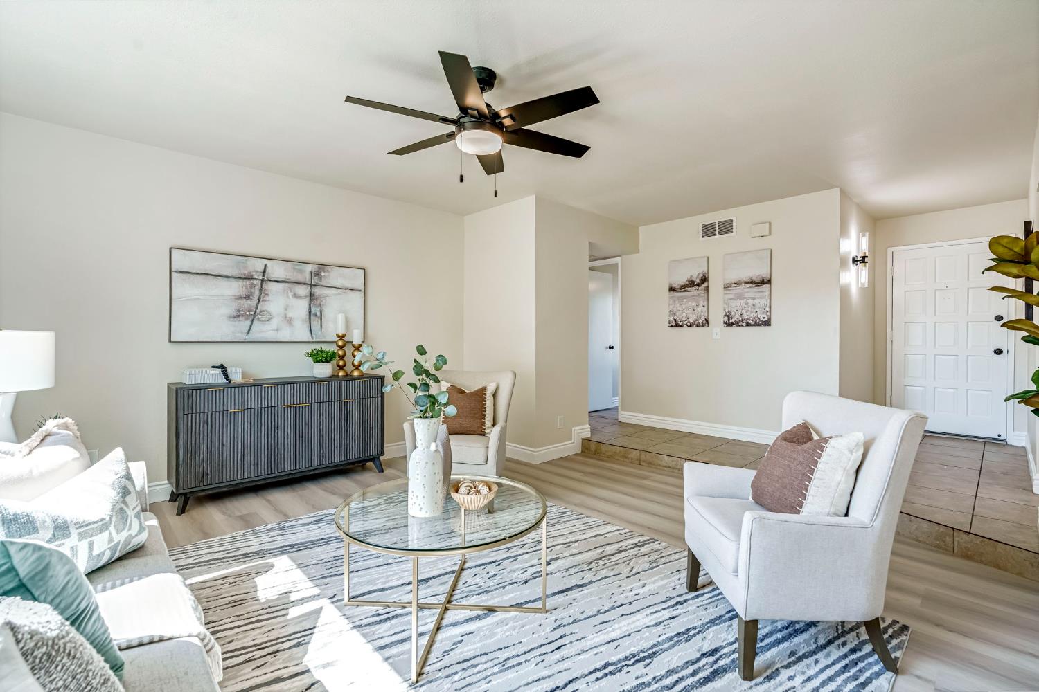 384 W Indianapolis, Clovis, CA 93612