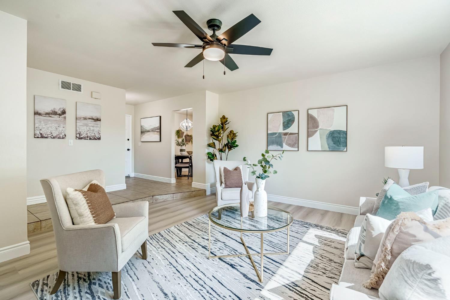 384 W Indianapolis, Clovis, CA 93612