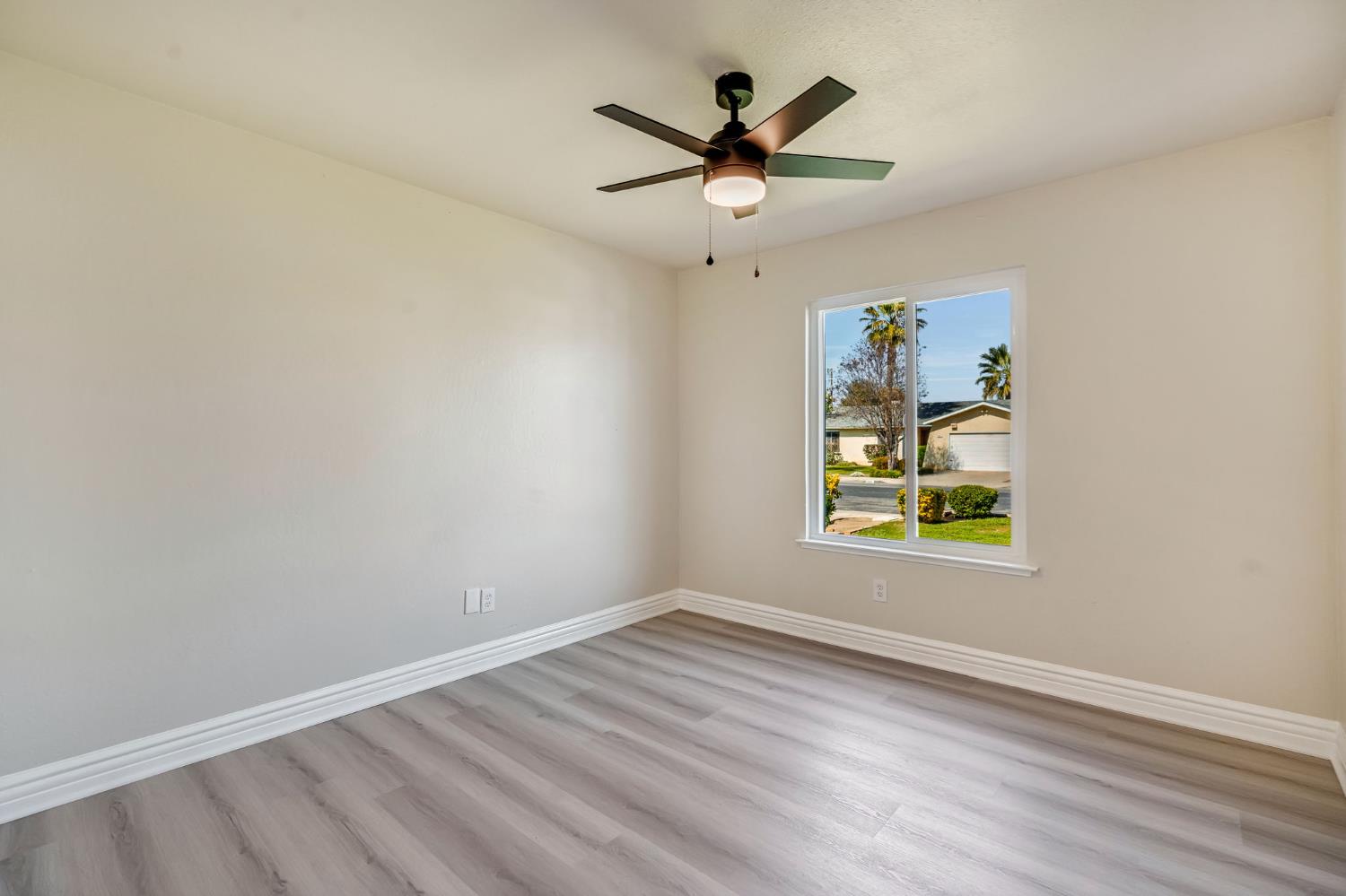 384 W Indianapolis, Clovis, CA 93612