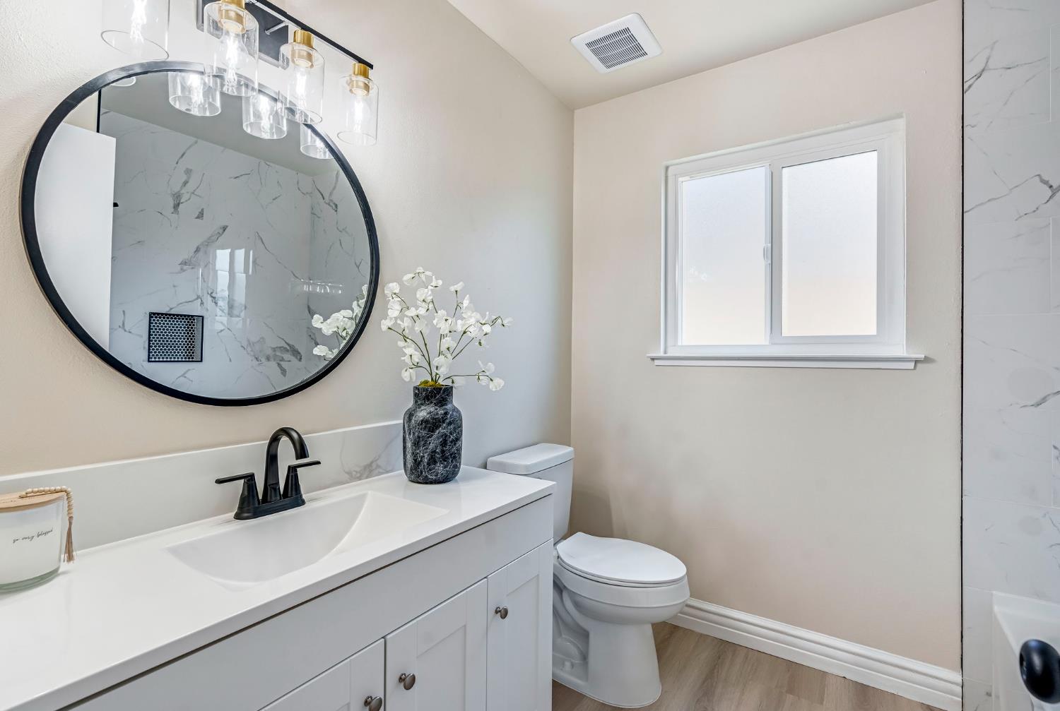 384 W Indianapolis, Clovis, CA 93612