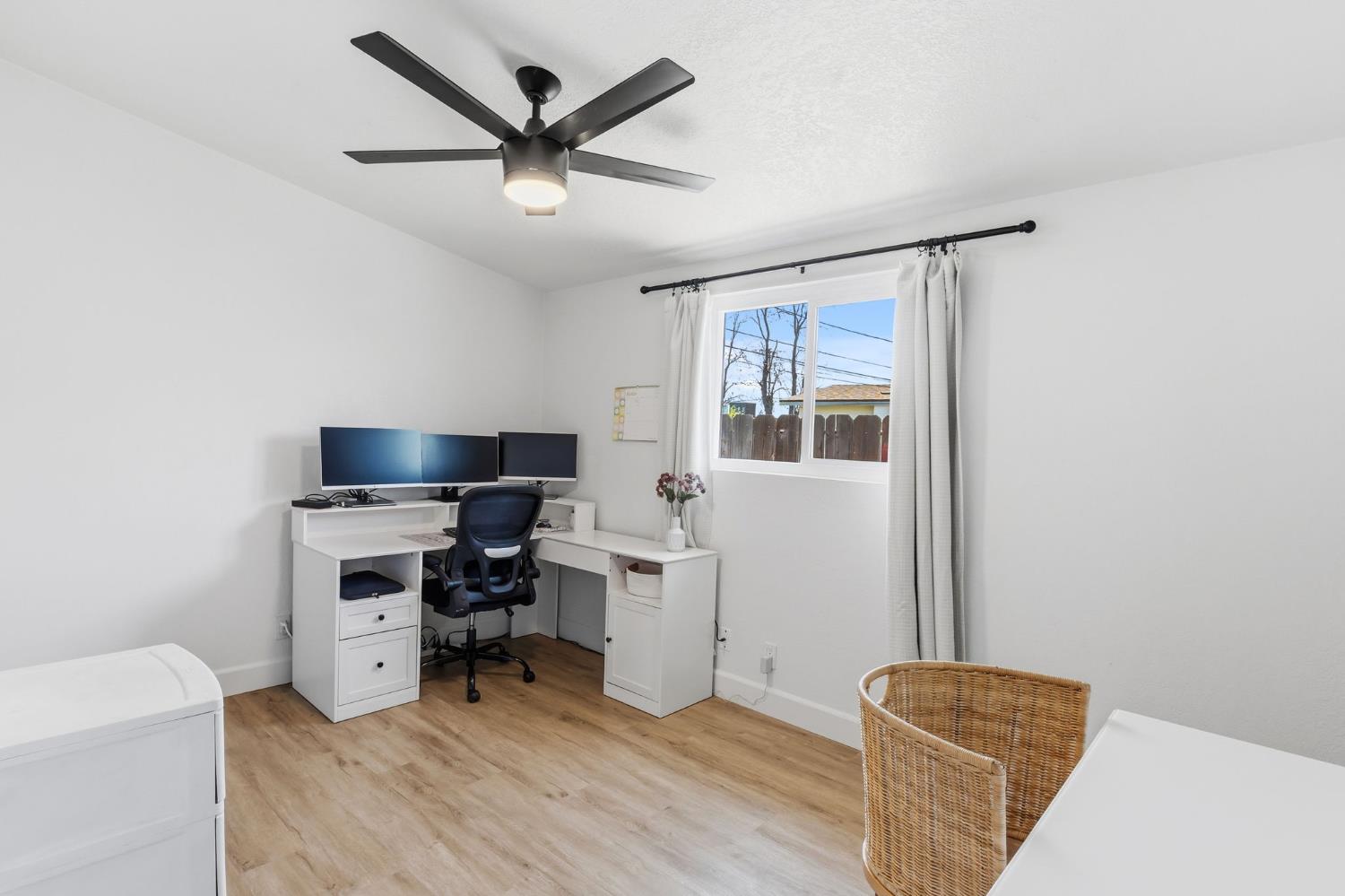 36 Santa Ana Ave, Clovis, CA 93612