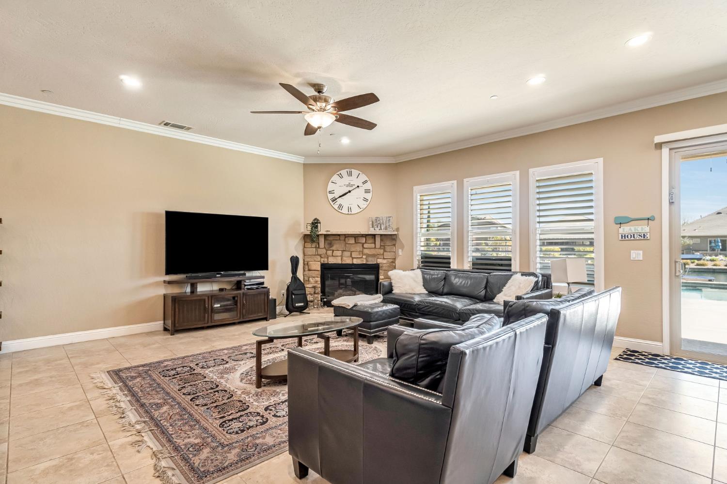 10819 E Fountain View, Clovis, CA 93619