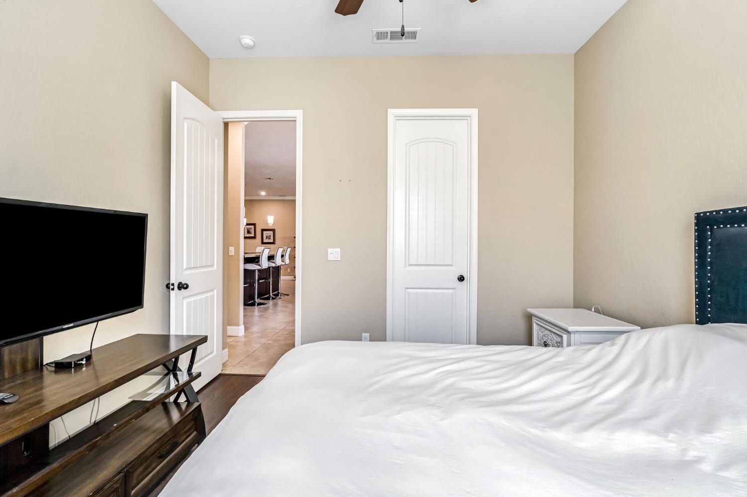 10819 E Fountain View, Clovis, CA 93619