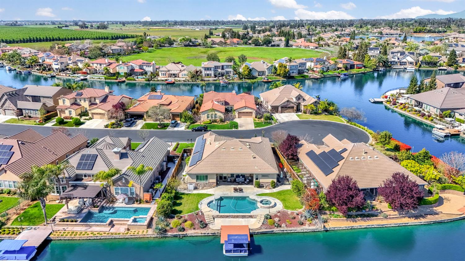 10819 E Fountain View, Clovis, CA 93619