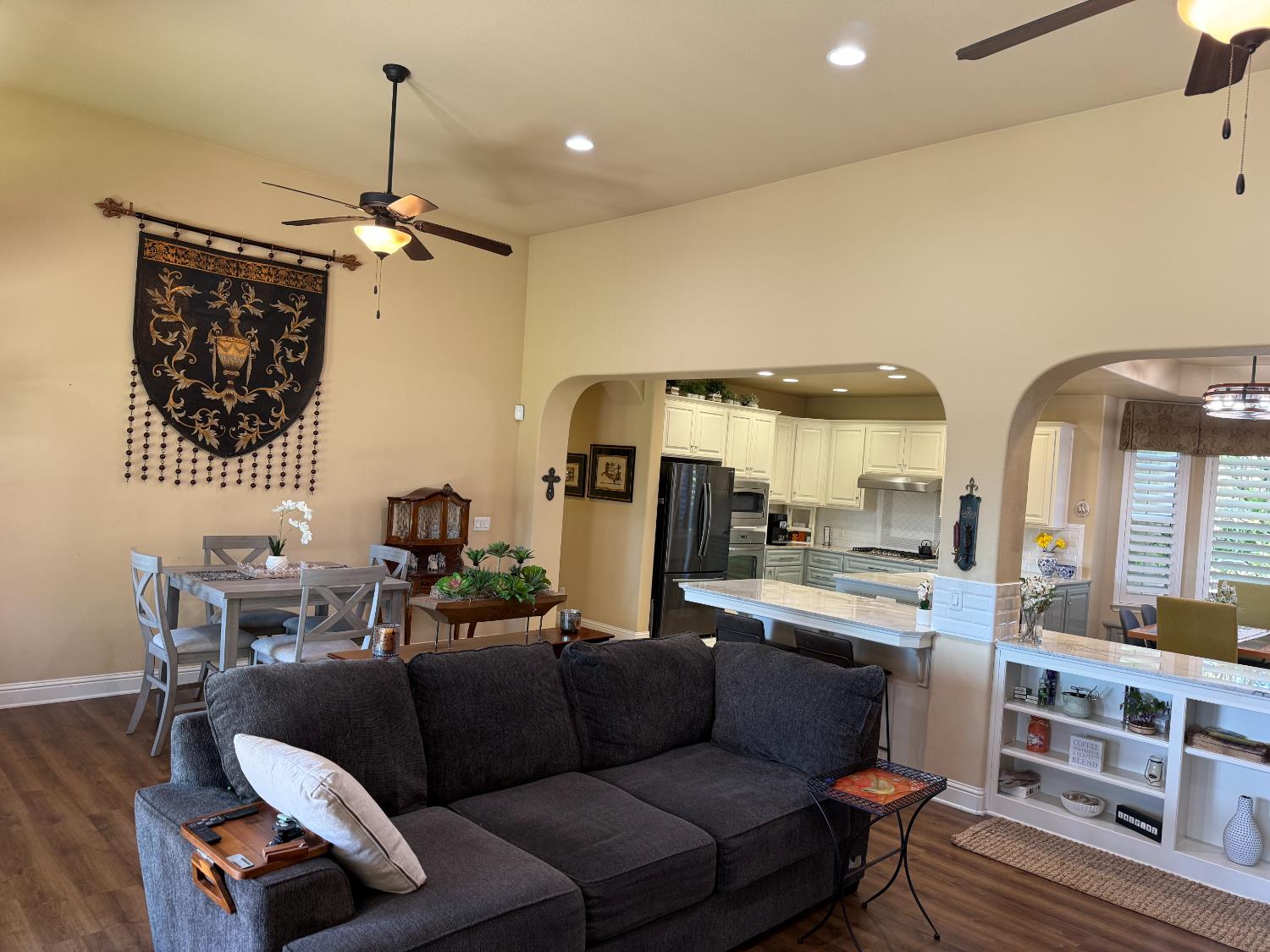 2670 Muncie Ave, Clovis, CA 93619