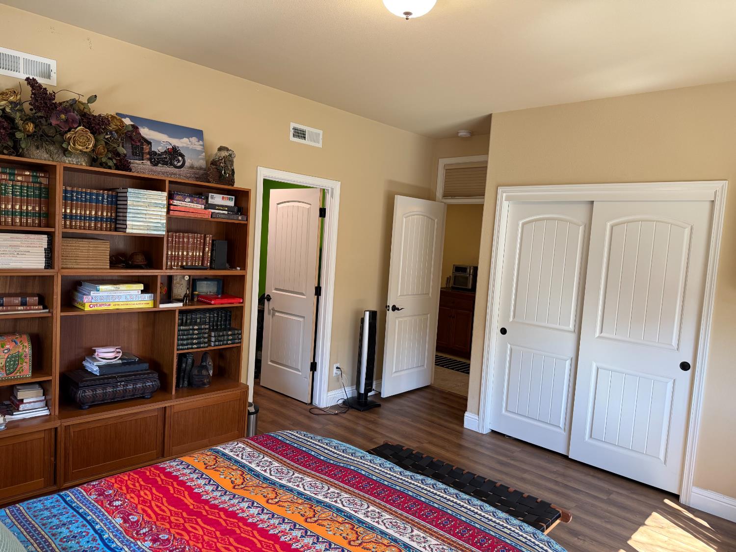 2670 Muncie Ave, Clovis, CA 93619