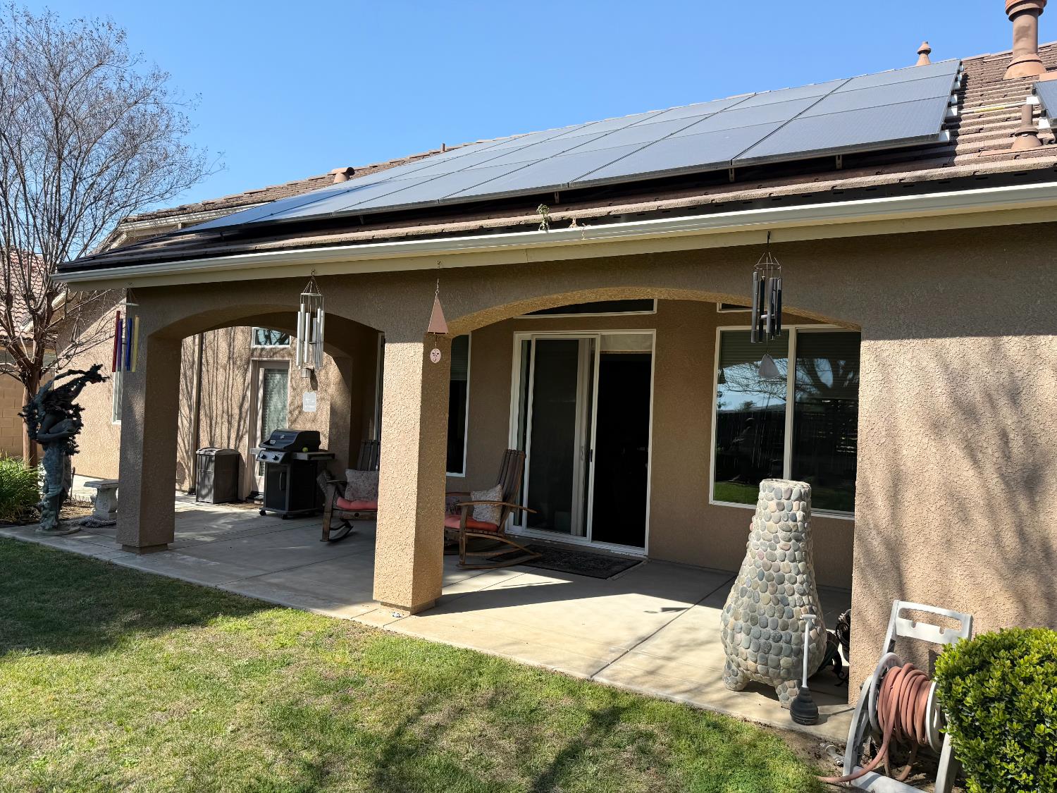 2670 Muncie Ave, Clovis, CA 93619