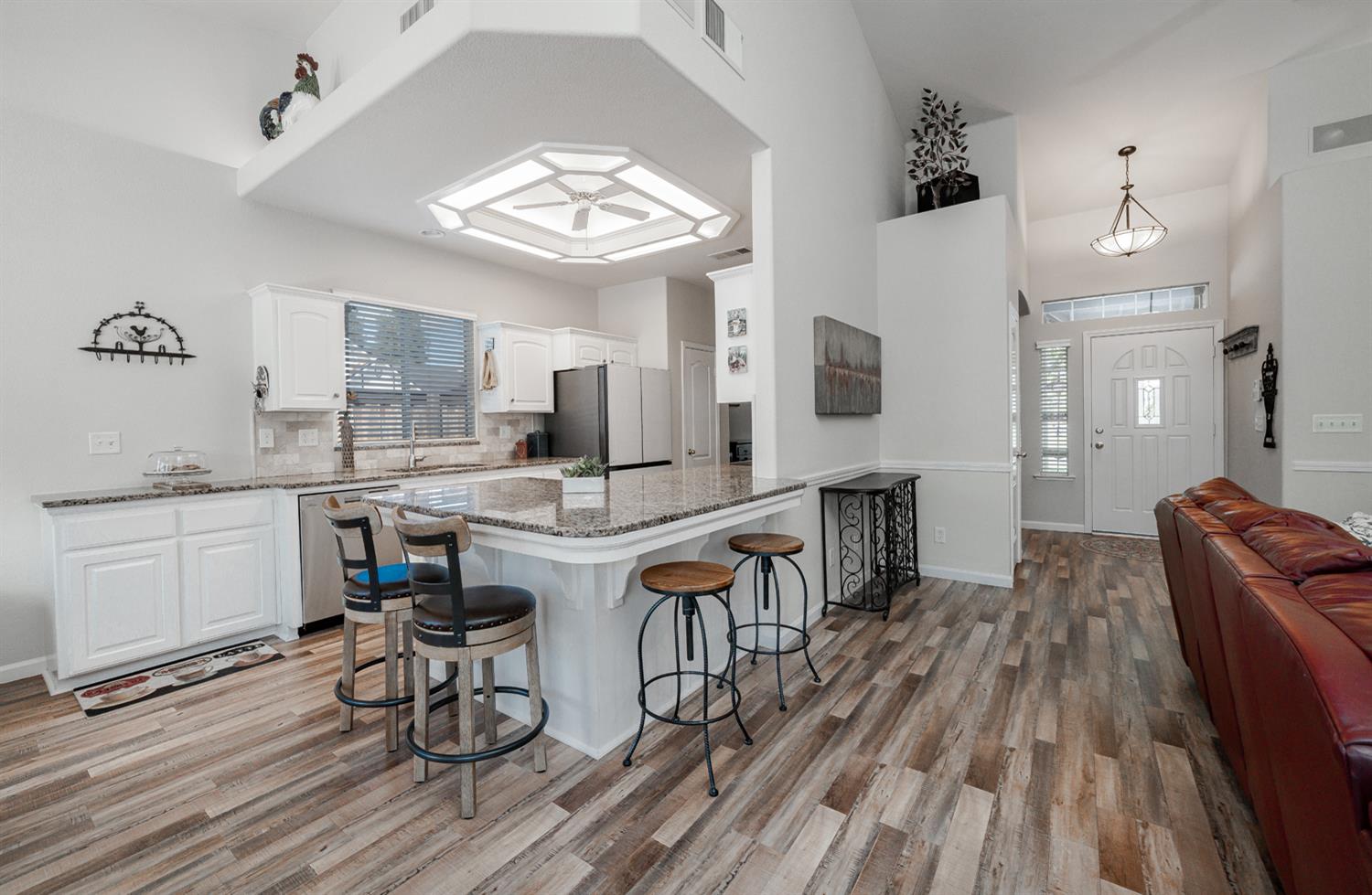 1774 N Homsy Ave, Clovis, CA 93619