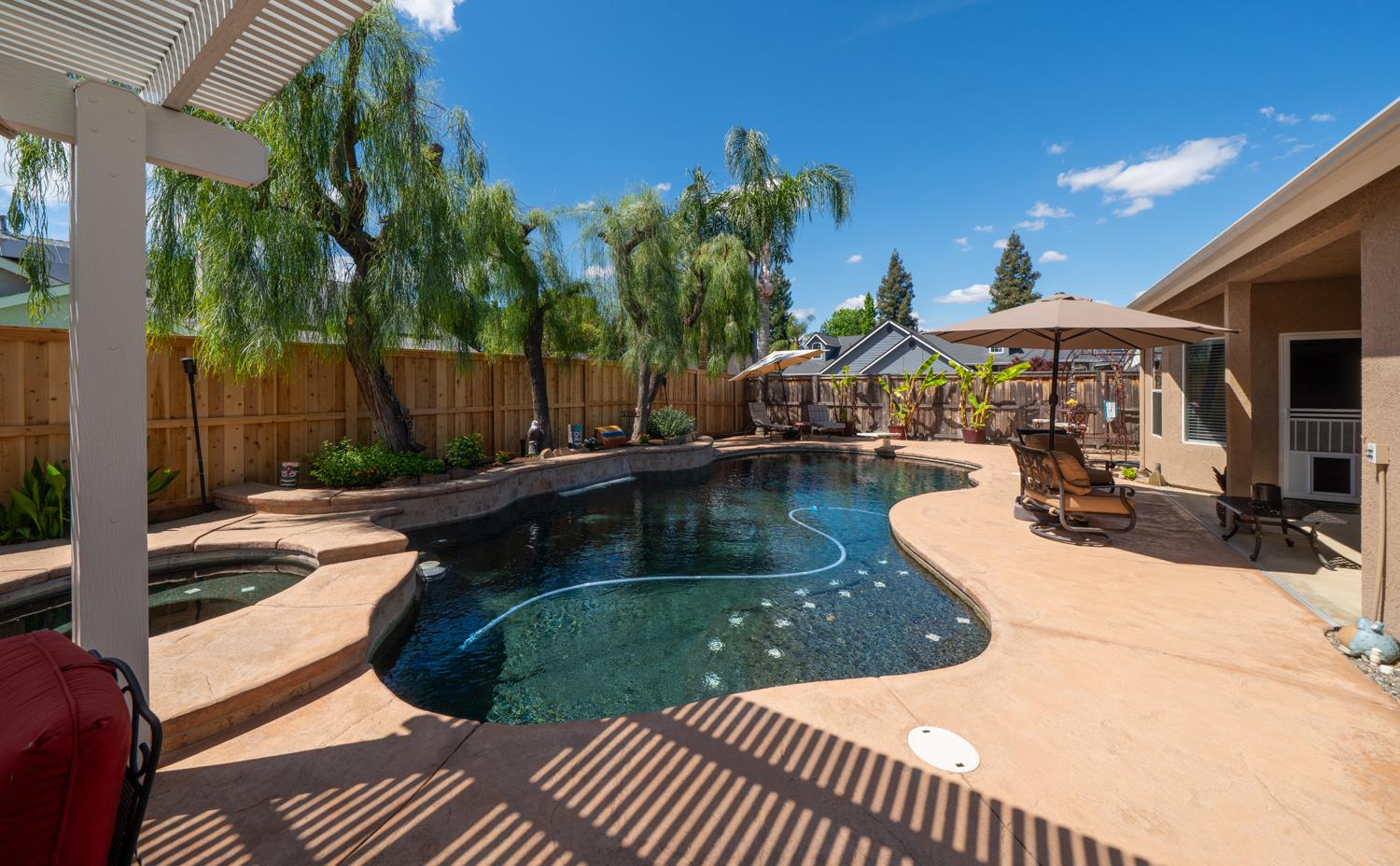 1774 N Homsy Ave, Clovis, CA 93619