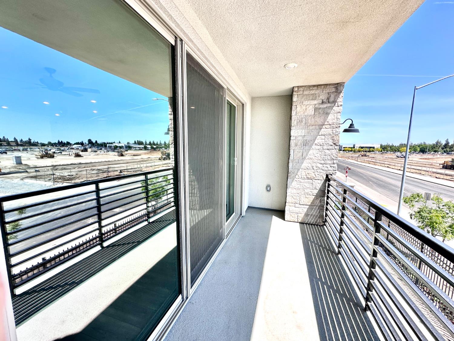 478 Mahogany Ln, Clovis, CA 93611