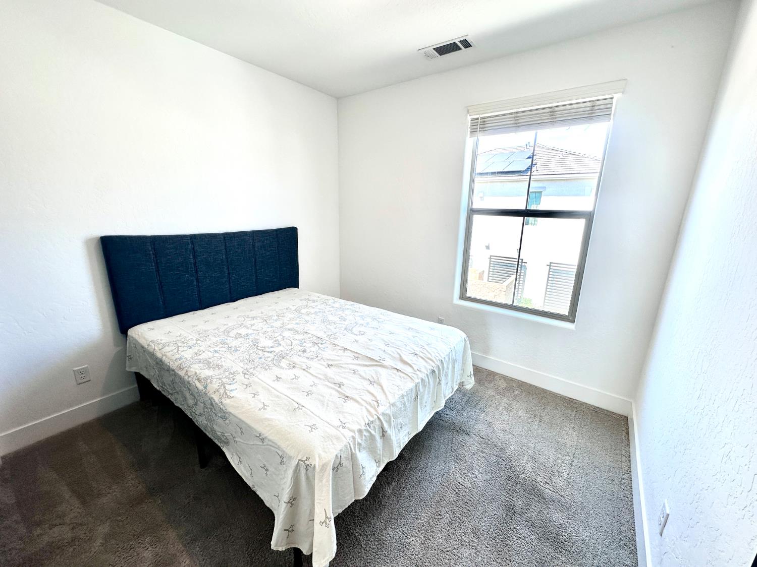 478 Mahogany Ln, Clovis, CA 93611