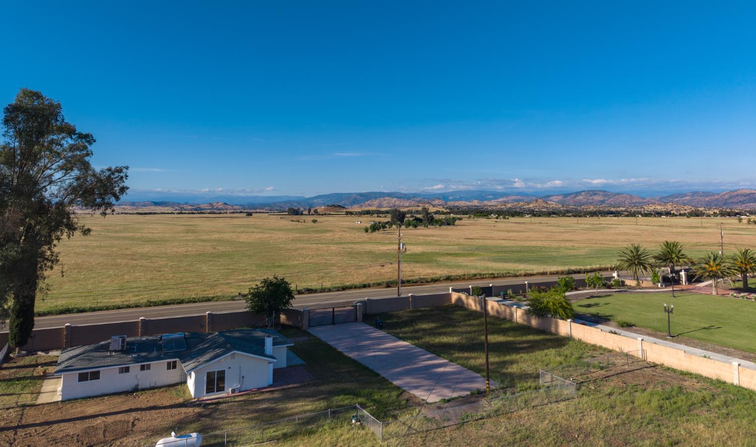 12447 E Herndon Ave, Clovis, CA 93619