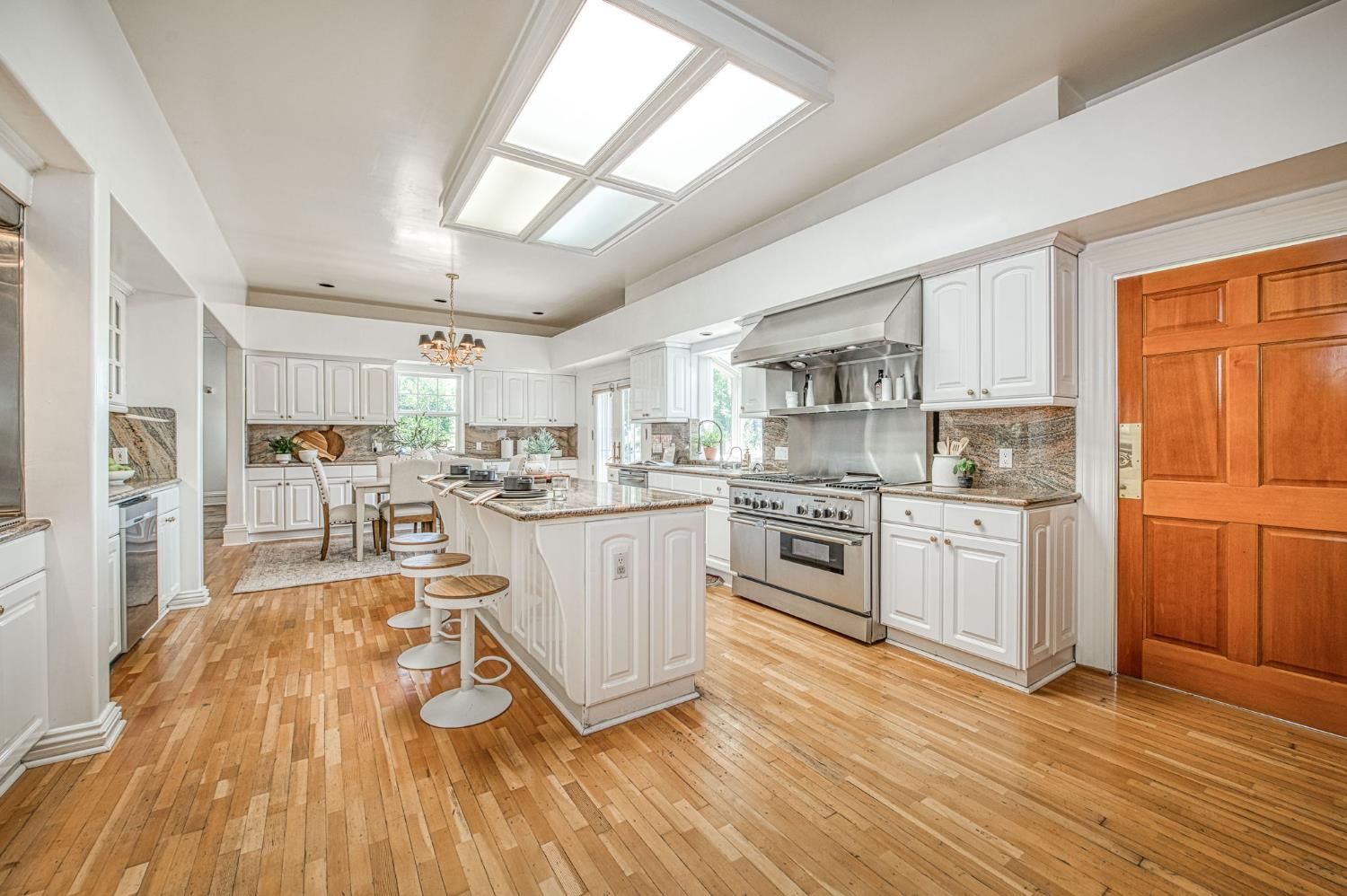 4715 E Copper Ave, Clovis, CA 93619