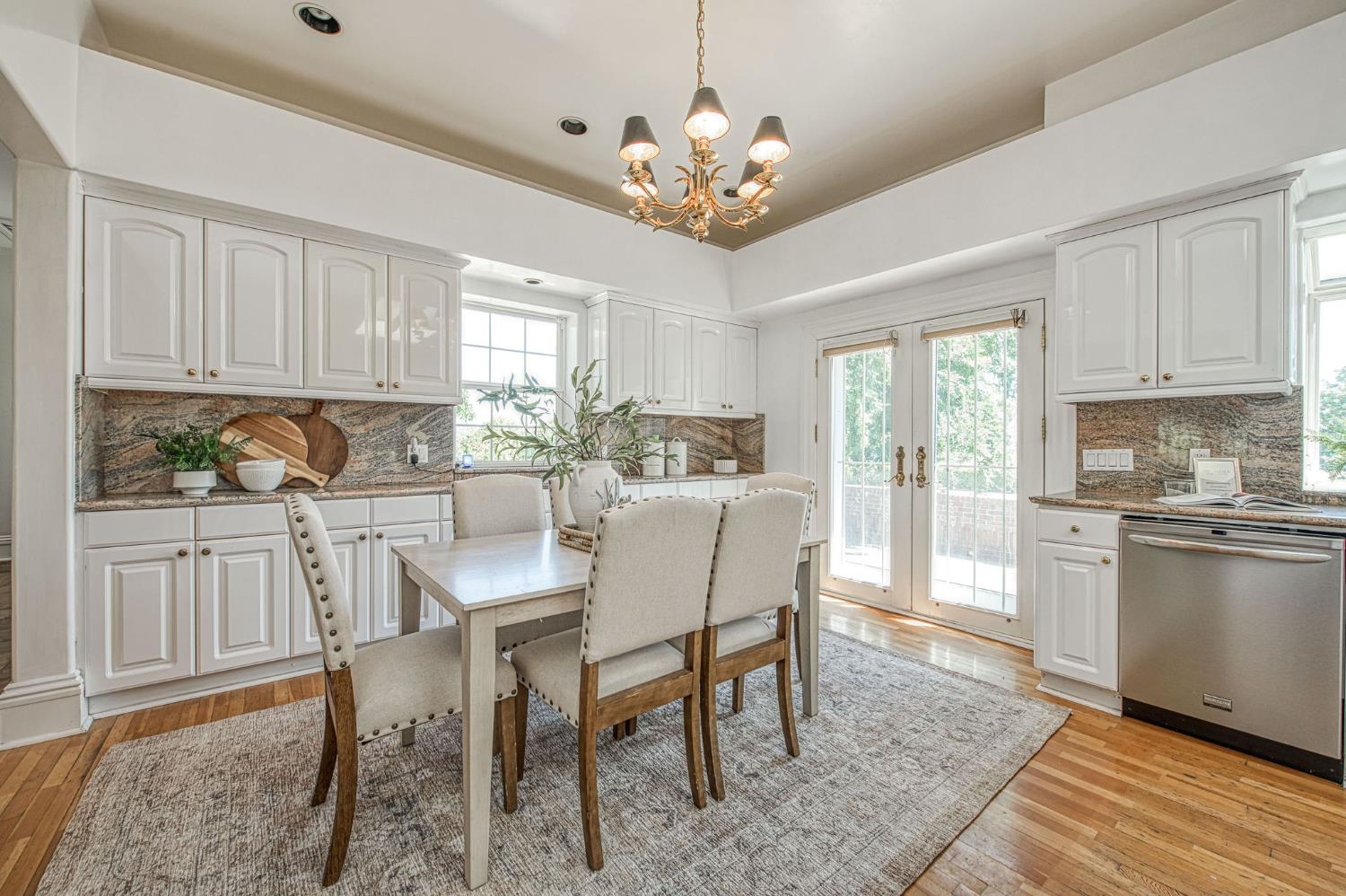 4715 E Copper Ave, Clovis, CA 93619